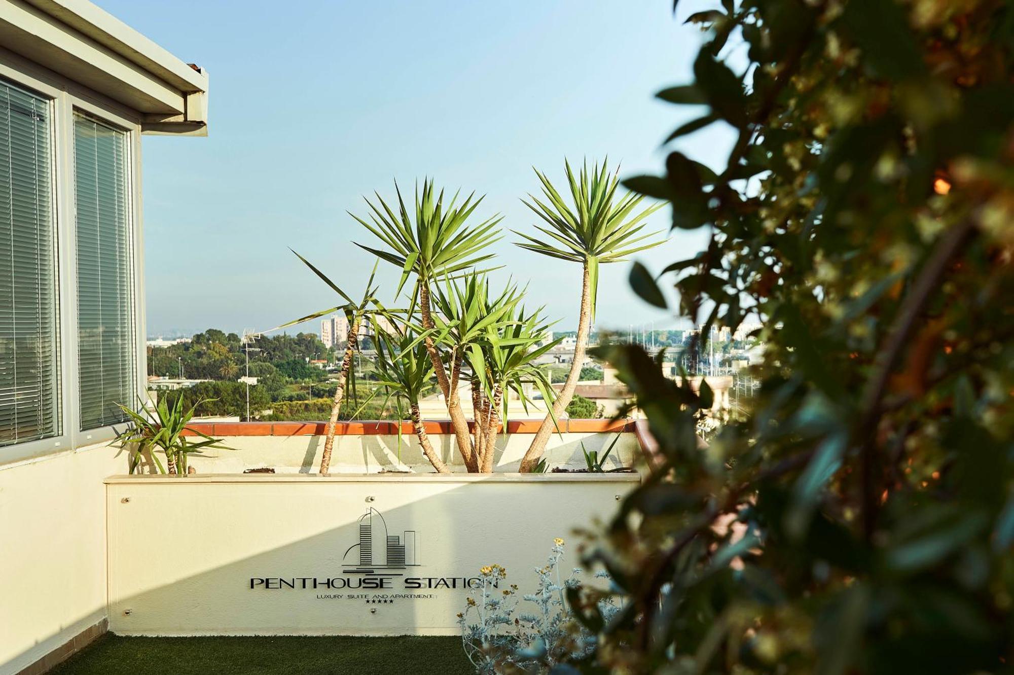 Penthouse Station Luxury Suites & Apartment Brindisi Exterior foto