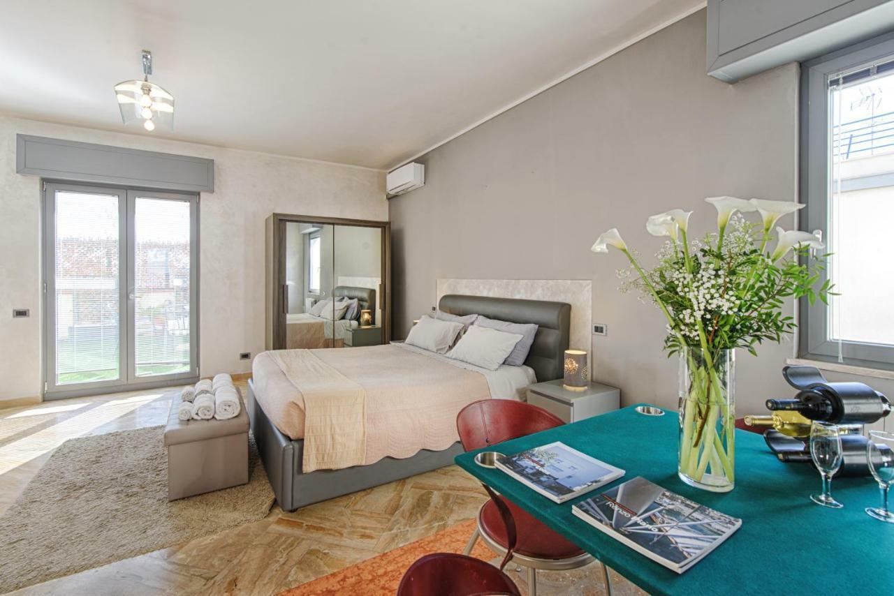 Penthouse Station Luxury Suites & Apartment Brindisi Exterior foto